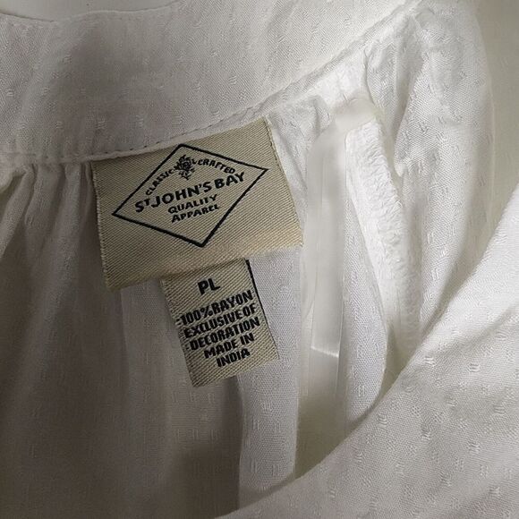 St. John’s Bay Short Sleeve Blouse Color White Size LP - Picture 7 of 8